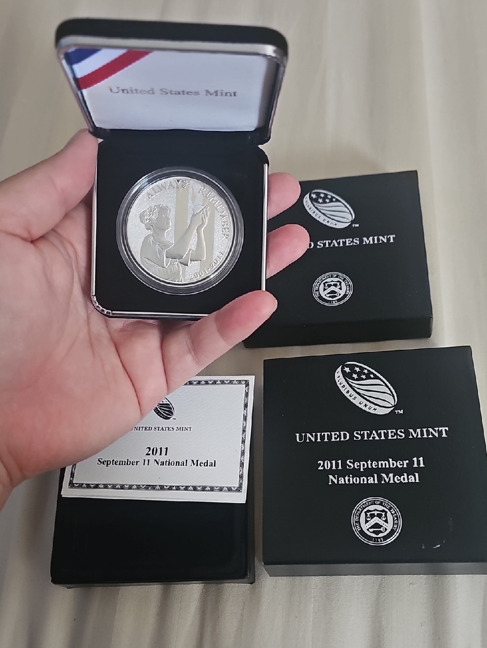 2011 September 11th National 1oz Silver Medal Coin With Box And COA